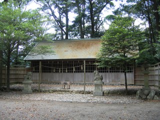 東宮八柱神社本殿
